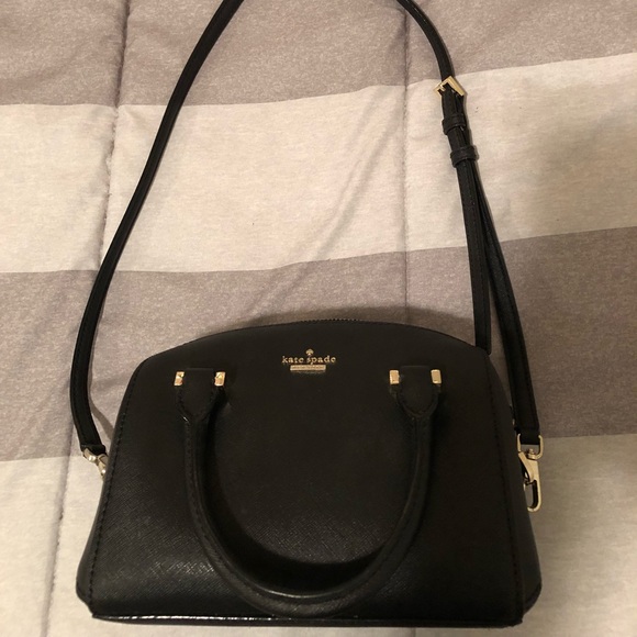 kate spade Handbags - Kate Spade Crossbody Bag